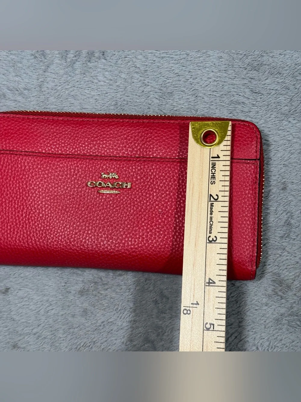 Coach Women’s Red Pebbled Leather Accordion Zip Wallet Wristlet Gold Hardware